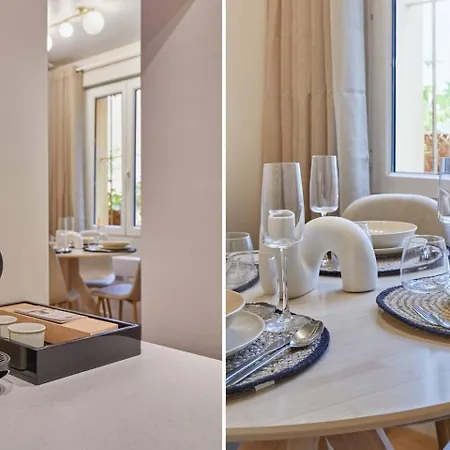 Cozy Montmartre Moulin Rouge *